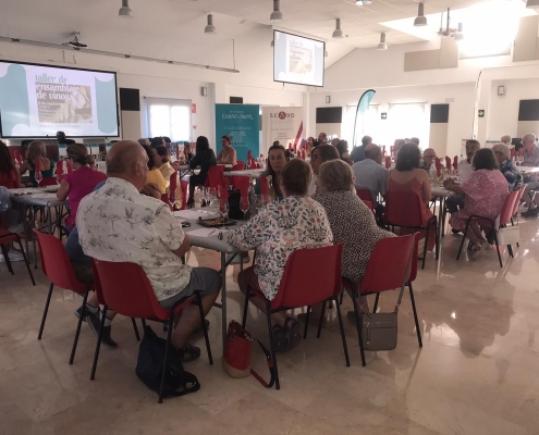 Éxito de convocatoria en el Taller de Ensamblaje de vinos