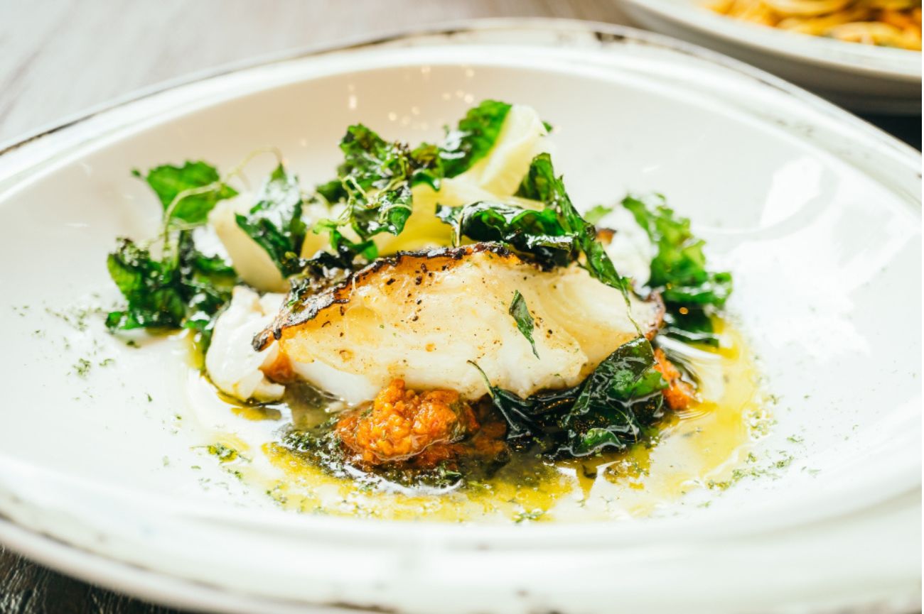 Pescado con vino Gadea Blanco ecológico