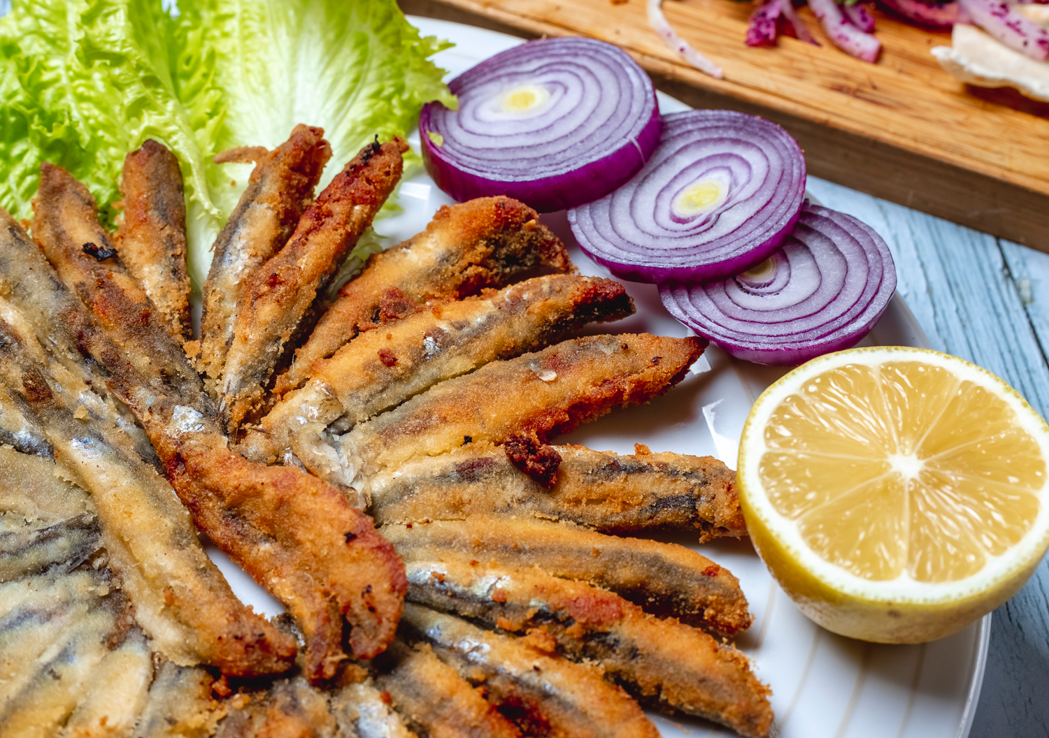 plato de boqueronos fritos
