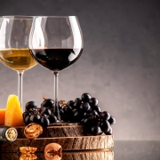 vinos y uvas